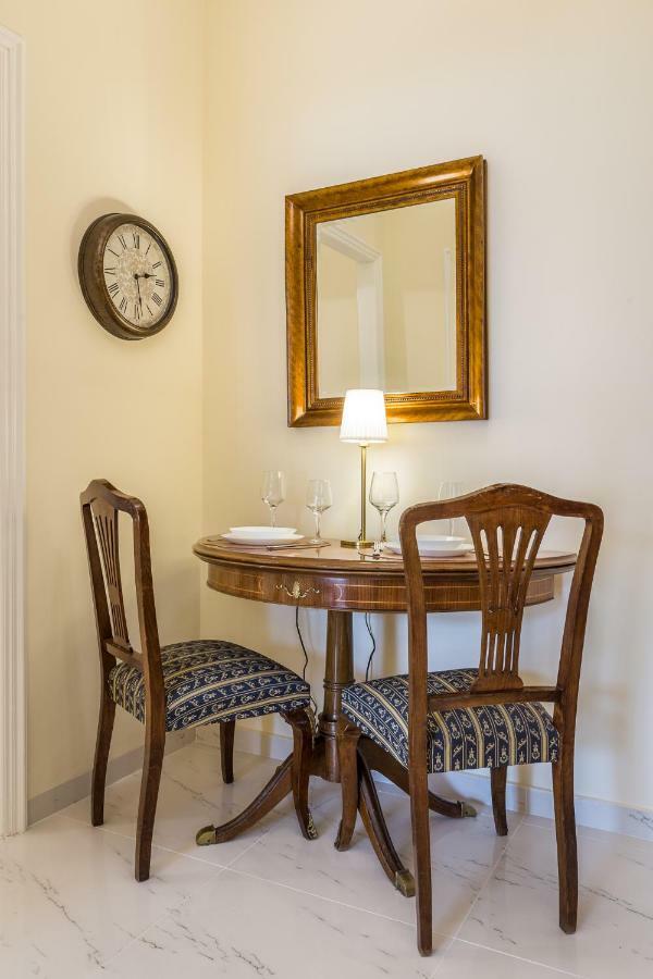Chic Flat In Kolonaki Next To American Embassy Ateny Zewnętrze zdjęcie